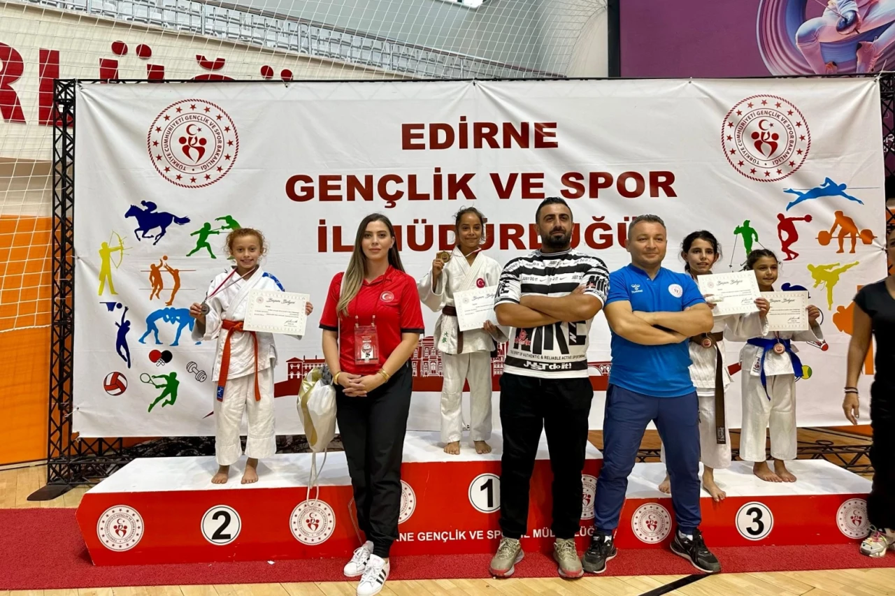 Edirne’de gururlandıran ‘Sakarya’ tablosu