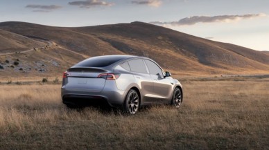 Tesla 700 bin aracını geri çağırıyor! İşte baş ağrıtan o problem